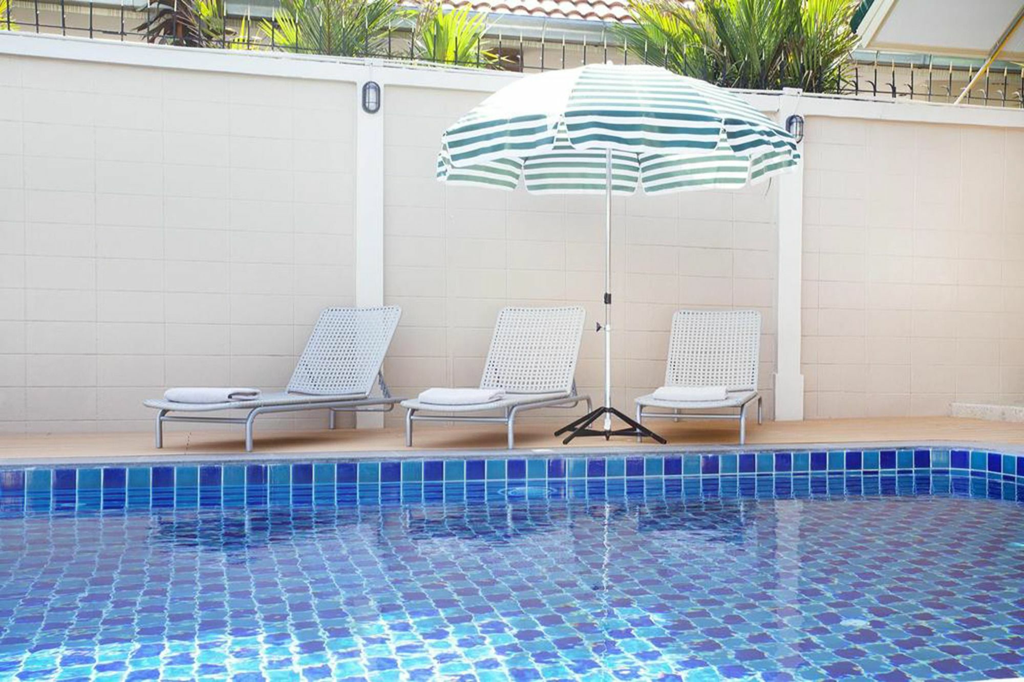 Pool Villa Tanzanite Near Walking Street Патая Екстериор снимка